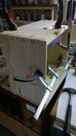 AssemblyBroodBox.jpg AssemblyBroodBox.jpg