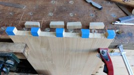 18_fretsawn_pins.jpg
