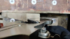 07_router_gauge_on_offcut.jpg