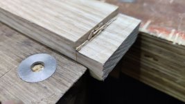 08_chisel_edge_of_offcut.jpg