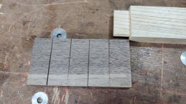 02_walnut_sliced.jpg 02_walnut_sliced.jpg