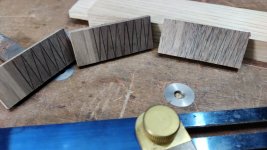 03_walnut_marked.jpg 03_walnut_marked.jpg