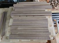 04_withed_walnut.jpg 04_withed_walnut.jpg