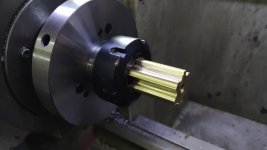 09_in_collet_chuck.jpg