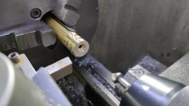 07_drill_and_countersink.jpg 07_drill_and_countersink.jpg