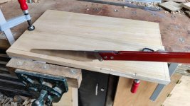 01_sawing.jpg 01_sawing.jpg