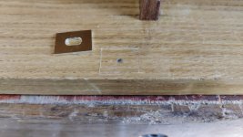 14_knife_lines_round_insert.jpg