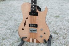 tyremanguitars_scratch2023_final10photos_completedbuild (2 of 10).jpg