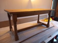 Oak table 1.jpg