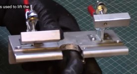 AL+ BLADE CLAMPING JIG with LIFTING SCREW 01.JPG